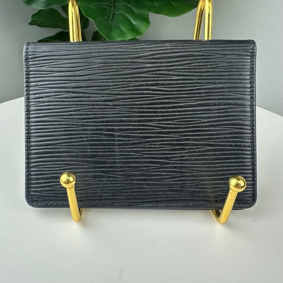 💎✨Authentic Louis Vuitton Black Epi Leather Card Holder - Picture 2 of 5